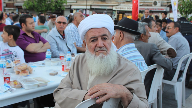 AK Parti İstanbul il örgütünden terör mağdurlarına iftar