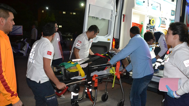 Aksaray'da iki motosiklet çarpıştı: 3 yaralı