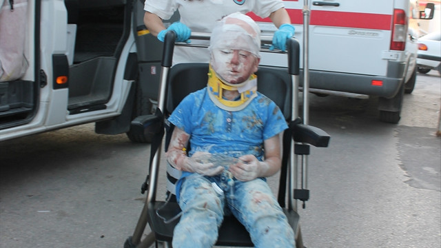 Aksaray'da kamyonet şarampole devrildi: 5 yaralı