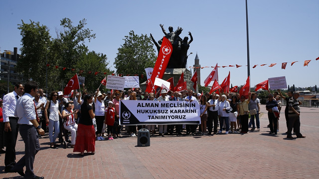 Alman Meclisinin Ermeni iddialarına ilişkin kararına tepki