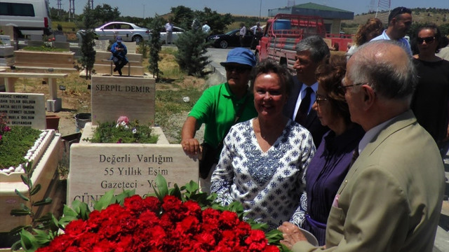 Arcayürek mezarı başında anıldı