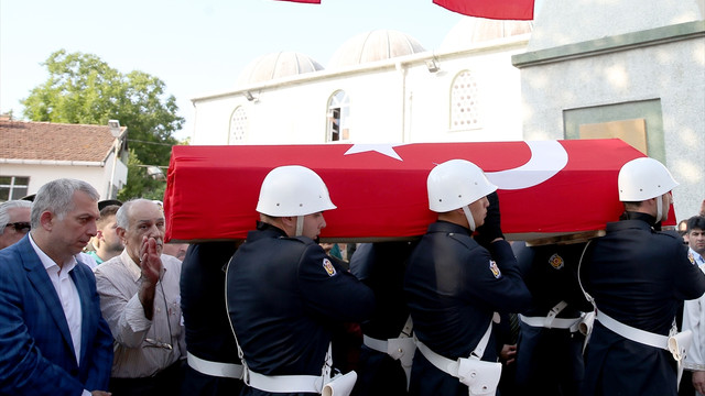 Şehit Ölçer, toprağa verildi