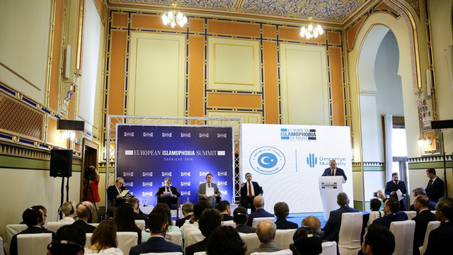 Avrupa İslamofobi Zirvesi başladı
