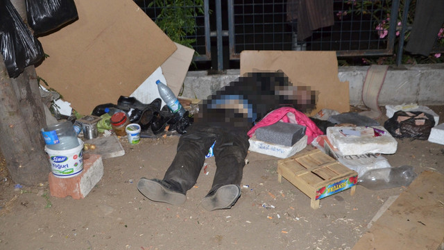 Aydın'da sokakta yaşayan ressam hayatını kaybetti