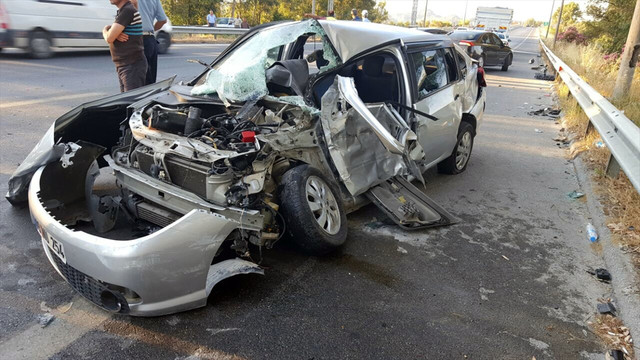 Aydın'da trafik kazası: 3 yaralı