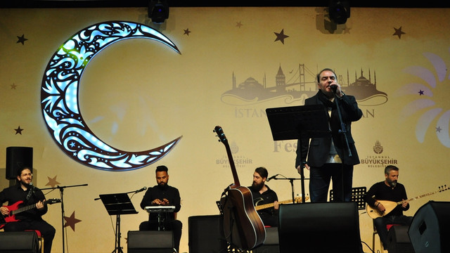 Aykut Kuşkaya konser verdi