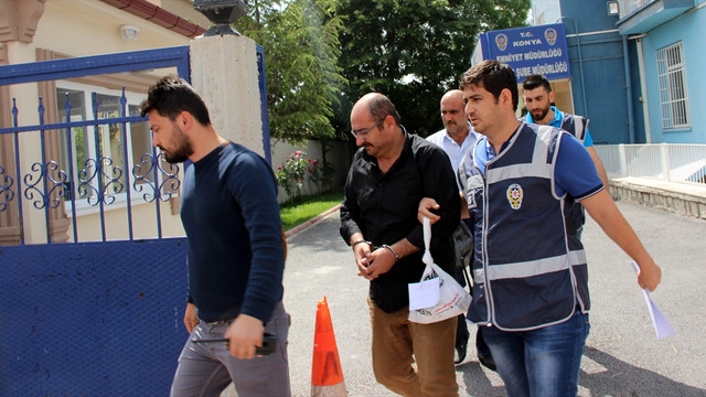 Aynı marka çalıntı 5 araçla yakalandılar