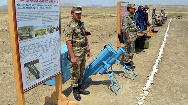 Azerbaycan ordusu tatbikat yaptı