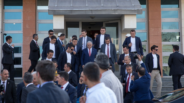 Başbakan Yıldırım, Ağrı Valiliğini ziyaret etti