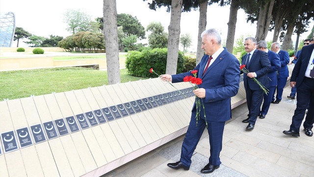 Başbakan Yıldırım Azerbaycan'da