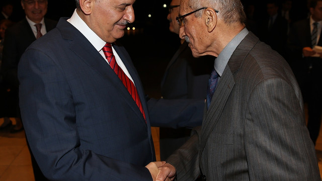 Başbakan Yıldırım, öğretmenlerle bir araya geldi