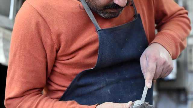 Baston için üniversite okudu