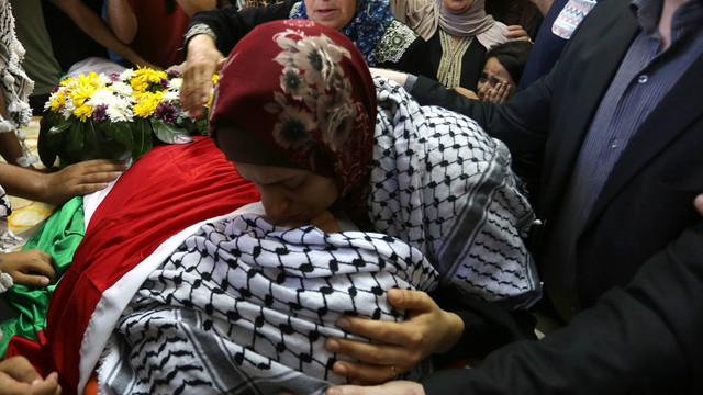 İsrail güçlerinin öldürdüğü Filistinli defnedildi