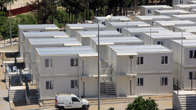 Bayırbucak Türkmenlerine konteyner kent kurma çalışmaları