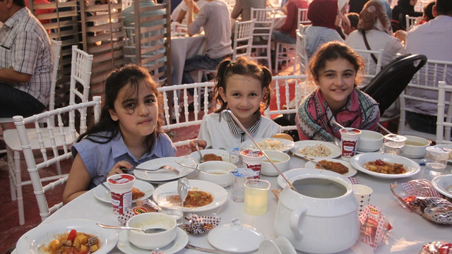 Beşiktaş Belediyesinden mültecilere iftar