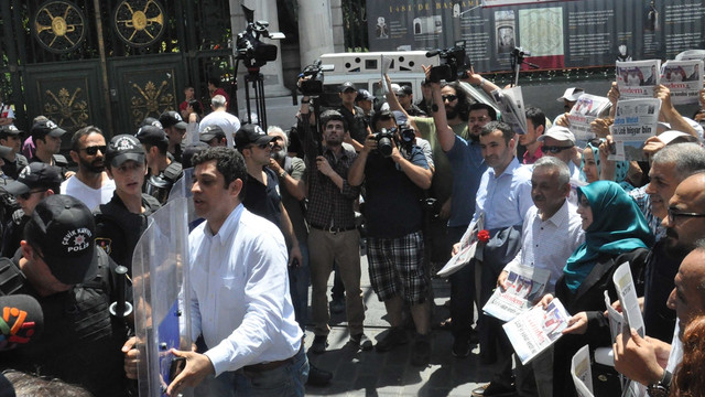 Beyoğlunda Özgür Gündem gerginliği