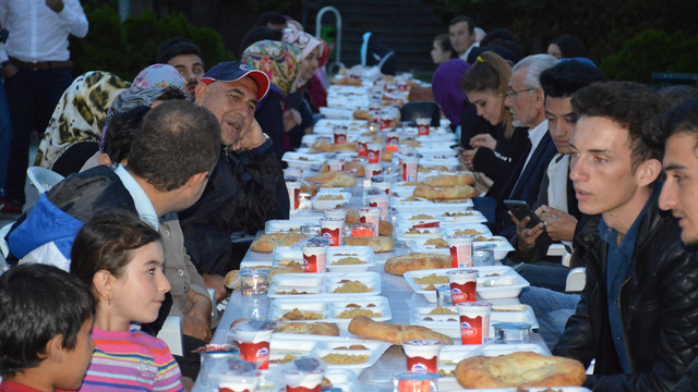 Bilecik'te askıda iftar uygulaması