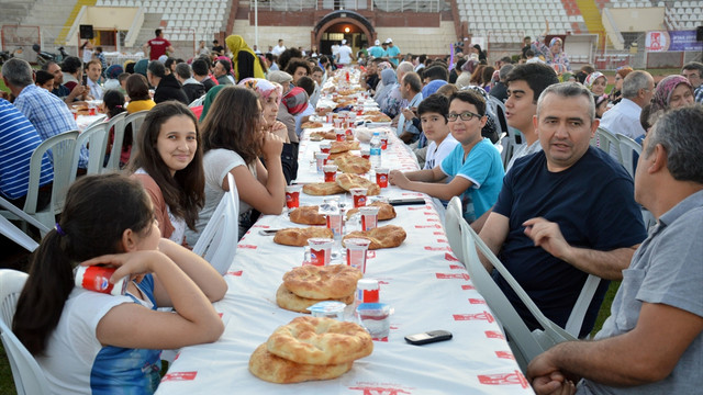 Bilecik'te kayı iftarı