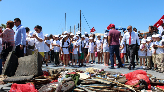 Bodrum'da deniz dibi temizliği