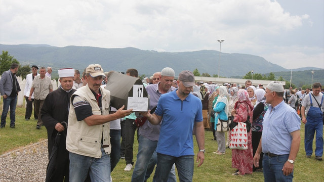 Bosna'daki savaşın 27 kurbanı daha toprağa verildi