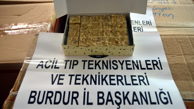 Burdur'dan güvenlik güçlerine 700 kilo ceviz ezmesi gönderildi