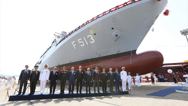 Milli savaş gemisi Burgazada denize indirildi