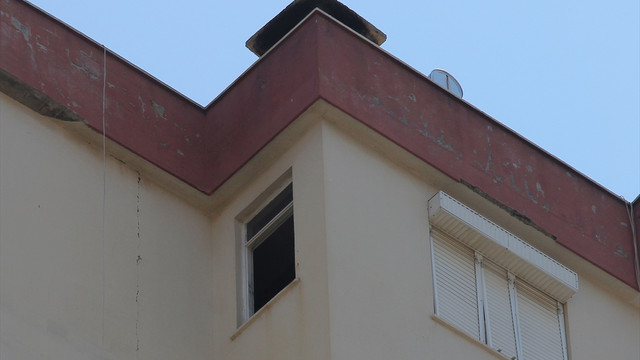 Çatıdan evine inmeye çalışan Amerikalı itfaiyeci düşerek öldü