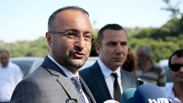 - Cumhurbaşkanı Erdoğan'ın sanatçıları kabulü