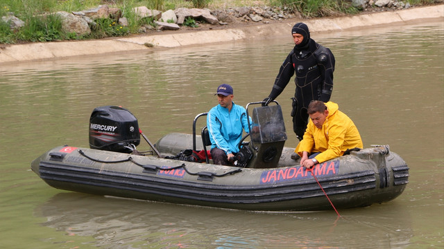 Derede kaybolan iki kardeşten biri bulundu
