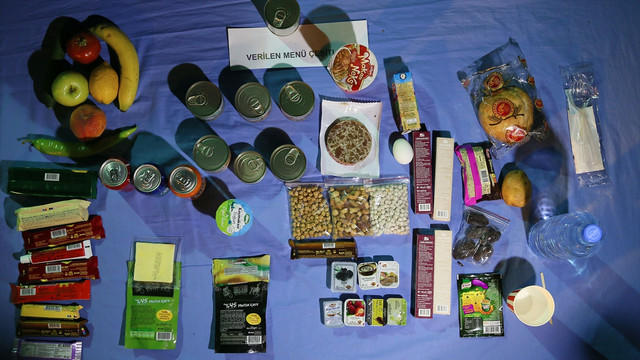 Diyarbakırdaki terör operasyonunda 10 ton patlatıcı ele geçirildi