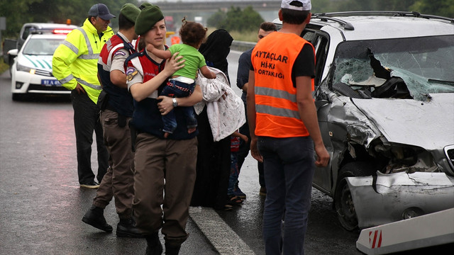 Düzce'de trafik kazası: 6 yaralı