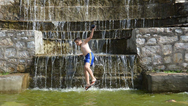Ege Bölgesi'nde sıcak hava etkili oluyor
