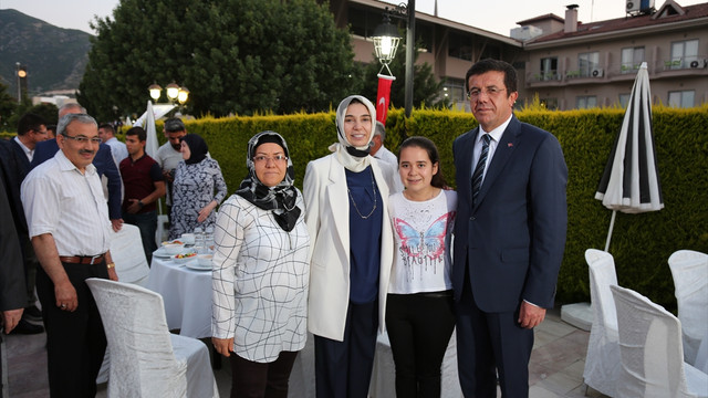 Ekonomi Bakanı Zeybekci, Denizli'de