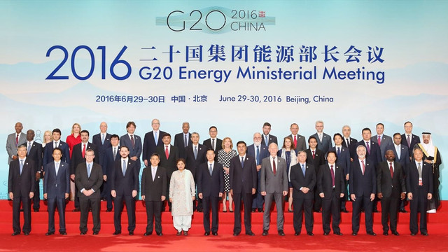 Enerji ve Tabii Kaynaklar Bakanı Albayrak Çin'de