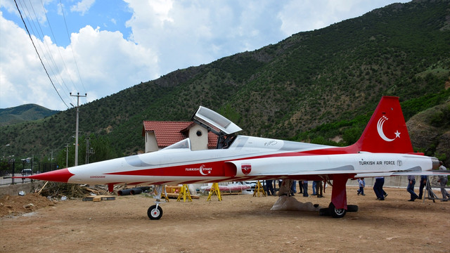 F-5 tipi savaş uçağı Gümüşhane'de sergilenecek