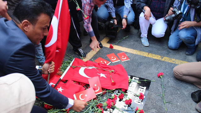 Fatih Belediyesi öncülüğünde teröre lanet yürüyüşü