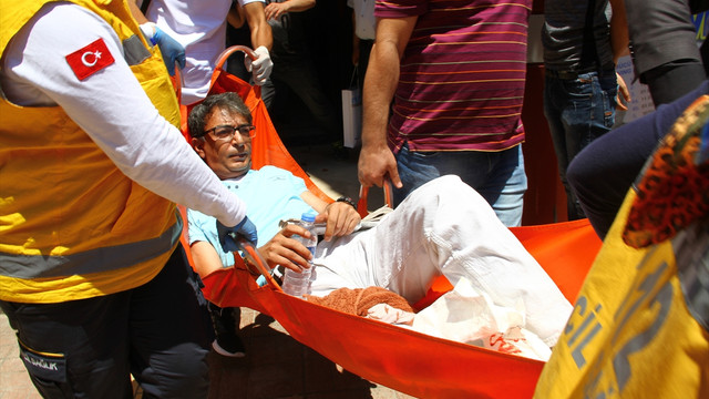 Gaziantepte gazeteciye bıçaklı saldırı!