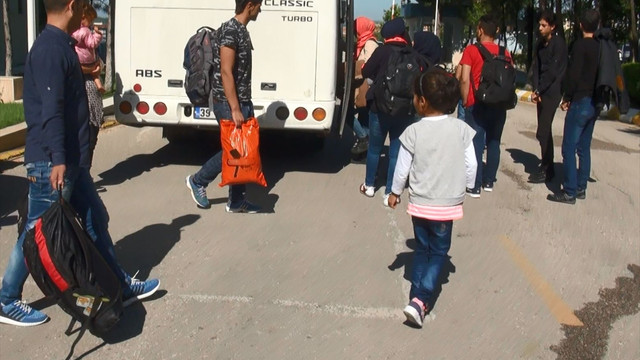 Göçmen kaçakçısı trafik uygulamasına takıldı