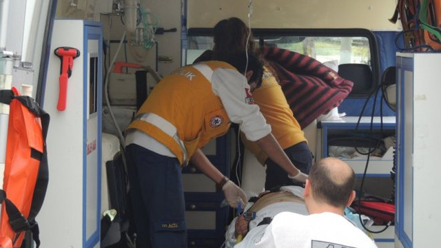 Kanalda çalışan işçi toprak altında kaldı