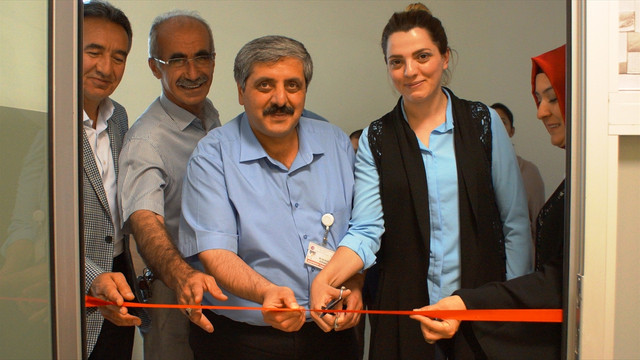 Hemşirelere yönelik uygulamalı güzellik kursu