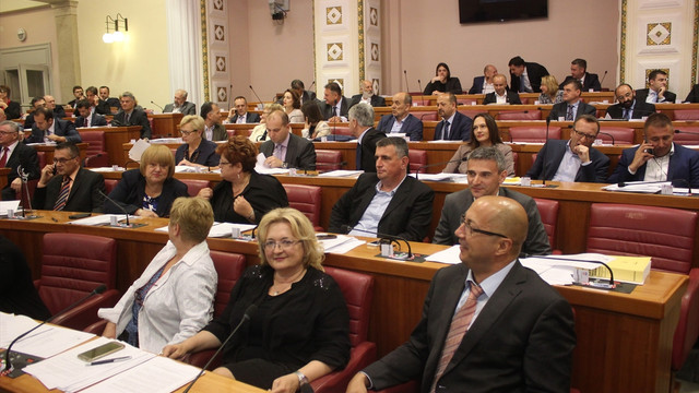 Hırvatistan'da meclis feshedildi