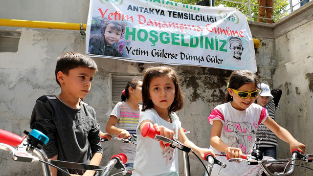 İHH ve Halk Sağlığı Müdürlüğünden 25 yetime bisiklet