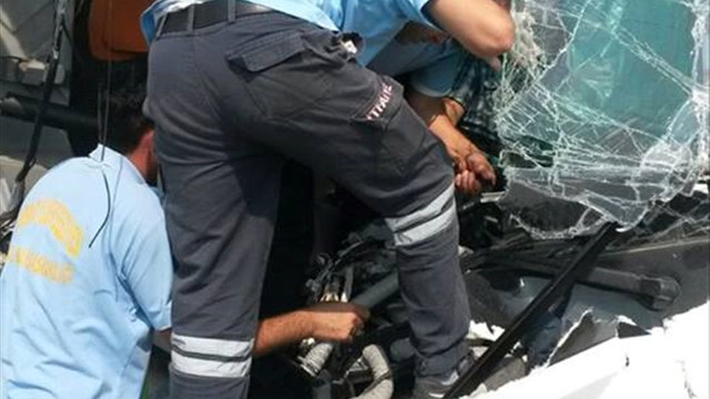 İki otobüs test sürüşünde kaza yaptı: 1 yaralı