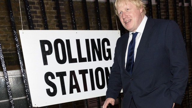 Birleşik Krallık'ta seçmen AB'den çıkma kararı verdi