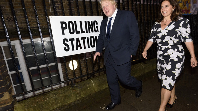 İngiltere'deki AB referandumunda oylar sayılıyor