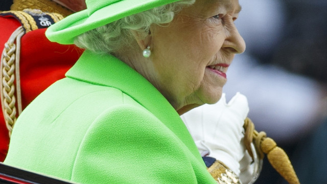 İngiltere'de Kraliçe'nin 90. doğum günü kutlanıyor