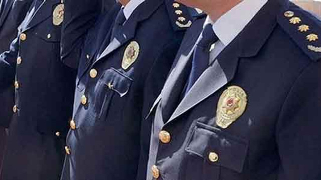 17 emniyet personeli meslekten ihraç edildi