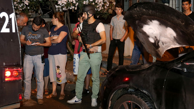 İstanbulda 3 araç kundaklandı