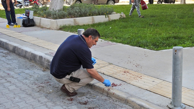 İzmir'de silahlı kavga: 1 yaralı