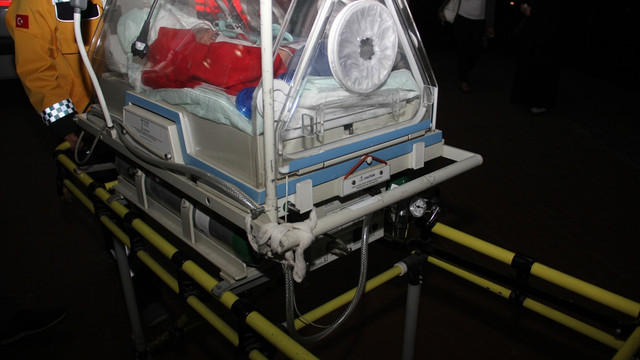 Kalp hastası bebek, tedavisi için Türkiye'ye getirildi